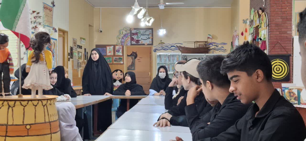 بازدید مدیرکل کانون پرورش فکری خوزستان از مرکز فرهنگیهنری هندیجان