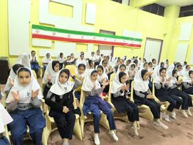 نوخوان‌ها در کانون‌ مرکز مرودشت با کتاب و بازی تجربه‌ای نو داشتند