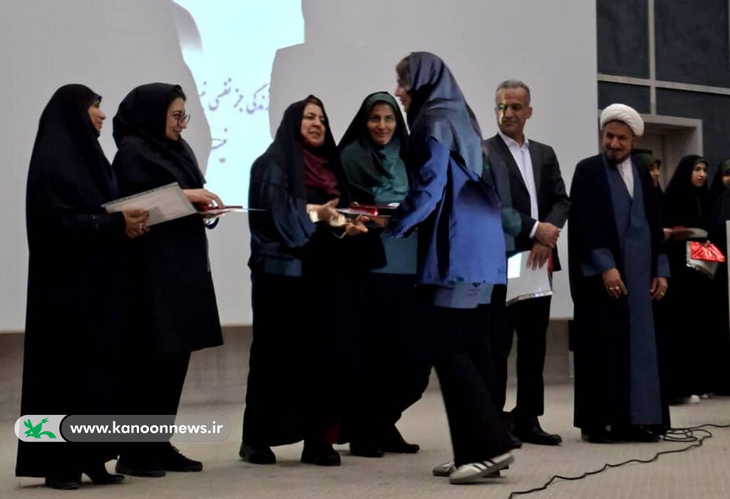 برگزاری "محفل ادبی دردانه ادب" در عالیشهر