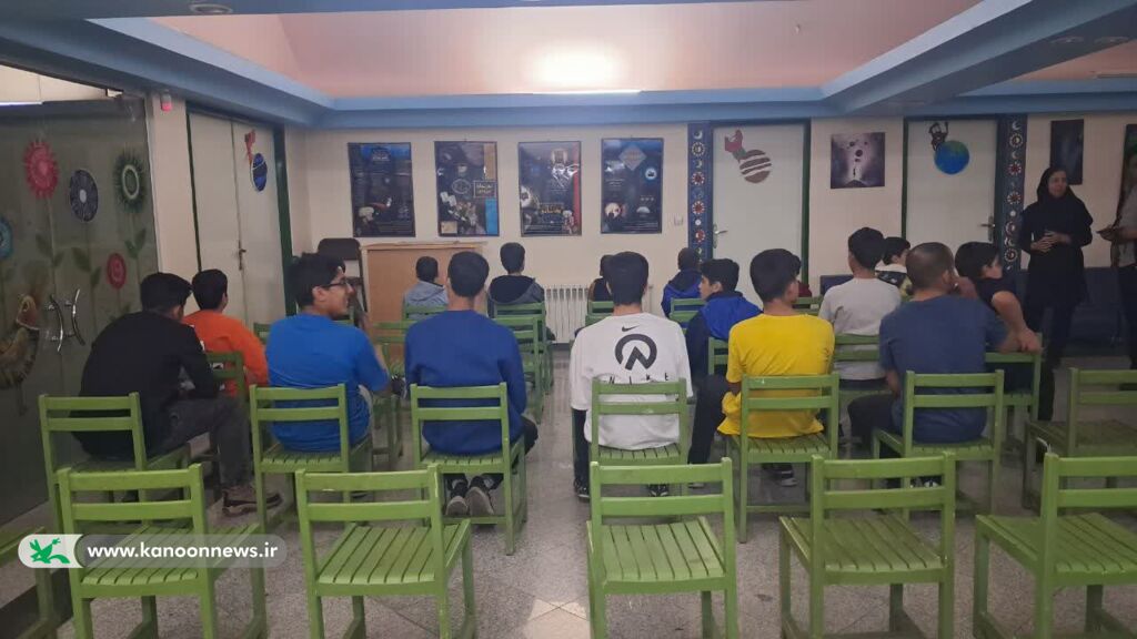 کودکان مرکز «ثمینتاب» زنجان در شبی نجومی به تماشای ماه نشستند