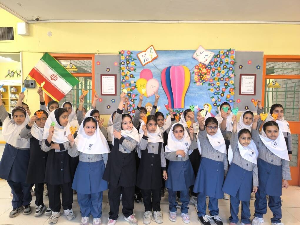 نوخوانها در کانون مرکز مرودشت با کتاب و بازی تجربهای نو داشتند