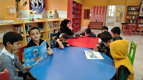 فعالیت کتابخوانی در مراکز فرهنگی، هنری خراسان رضوی