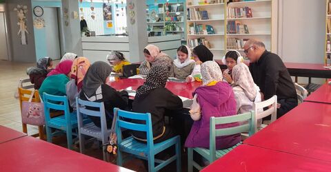فعالیت کتابخوانی در مراکز فرهنگی، هنری خراسان رضوی