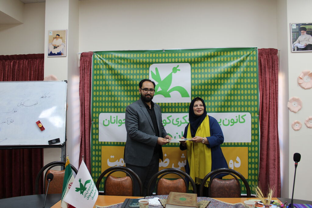 برگزاری کارگاه تخصصی قصه‌گویی مدرن با تدریس "طاهره گرمسیری" در کانون همدان