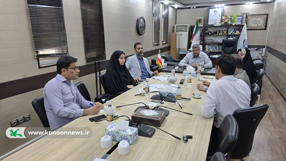 دیدار مدیرکل کانون استان بوشهر با شهردار و شورای اسلامی چغادک