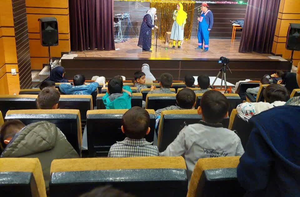 مرکز شماره ۴ کانون کرمانشاه با نشاط‌آفرینی میزبان دانش‌آموزان شد