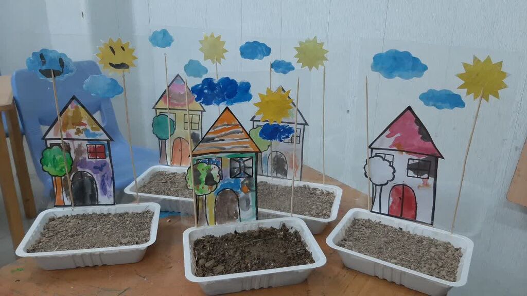 کارگاه خلاقانه نقاشی با موضوع «خاکهای سالم برای شهرهای سالم» در مرکز فرهنگیهنری شماره ۲ شاهرود برگزار شد