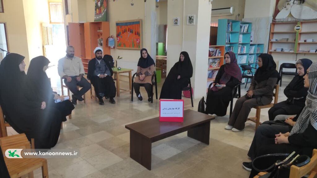کارگاه قصهگویی ویژه والدین در بندرگز برگزار شد