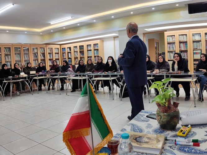 گزارش برگزاری کارگاه آموزشی نمایش عروسکی سایهای ویژه مربیان کانون استان اصفهان