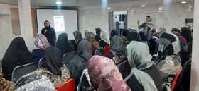 کانون همدان قصه‌گویی را به خانه سالمندان برد