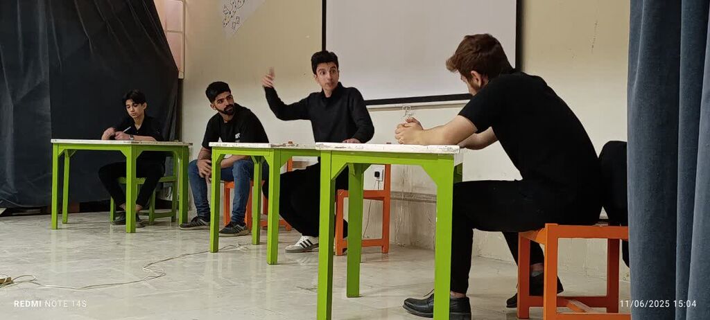 اجرای عمومی ‹تاریخ از سمت تاریک› آغاز شد»«کودکان و نوجوانان میزبان تاریخ شدند.