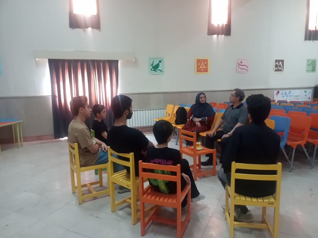 اجرای عمومی ‹تاریخ از سمت تاریک› آغاز شد»«کودکان و نوجوانان میزبان تاریخ شدند.