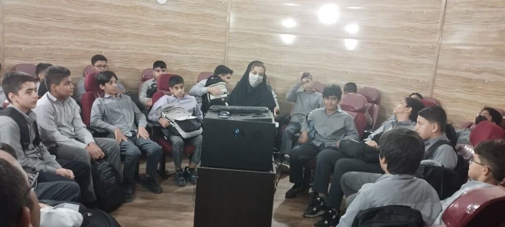 آغاز دور جدید بازدیدهای علمی ، فرهنگی از مرکز علوم و فناوری های نوین ایران (قطب جنوب )