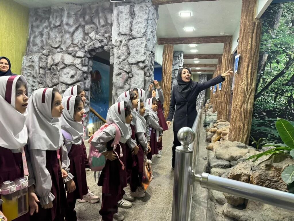 آغاز دور جدید بازدیدهای علمی ، فرهنگی از مرکز علوم و فناوری های نوین ایران (قطب جنوب )