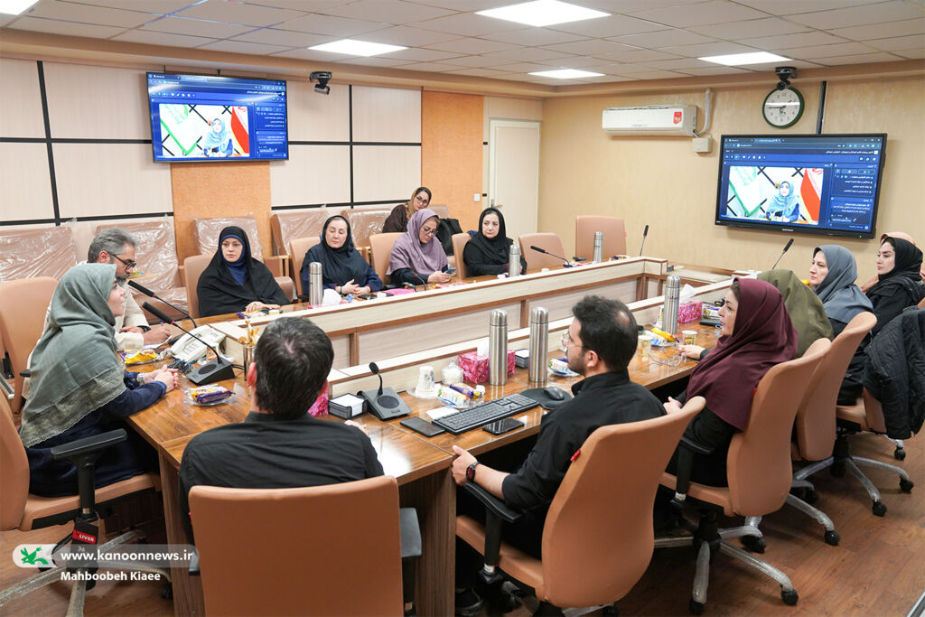 شادی را با عشق و صبر به کودکان منتقل کنیم