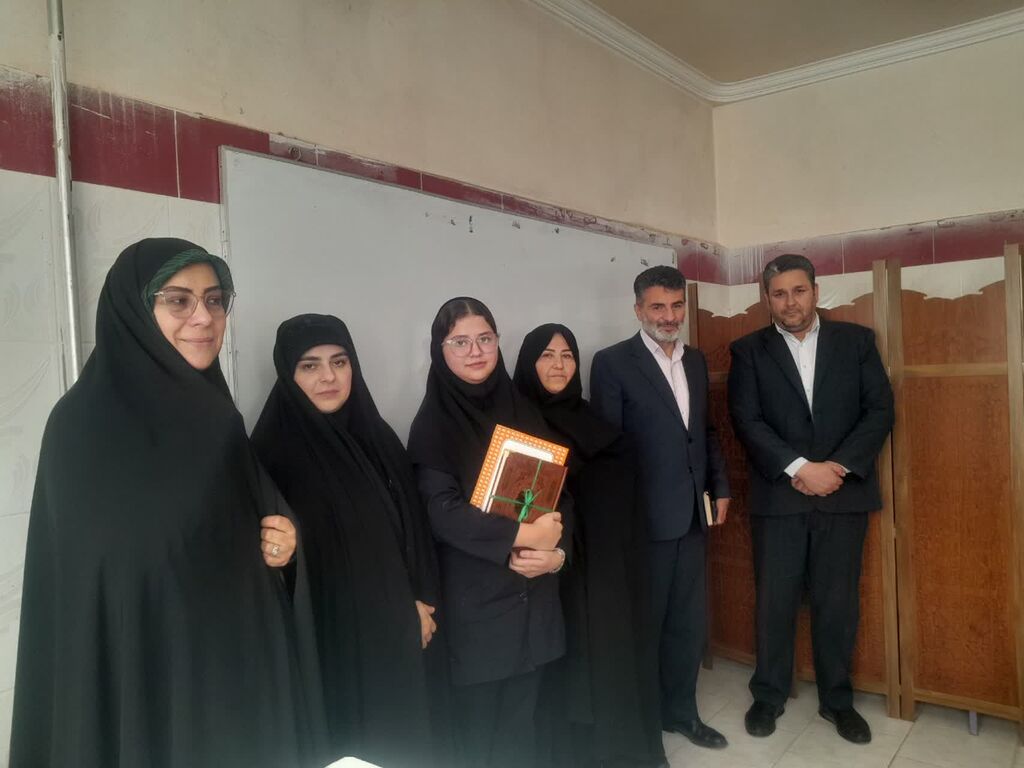 تجلیل از دو کانون‌یار پیشگام در فعالیت‌های کانون