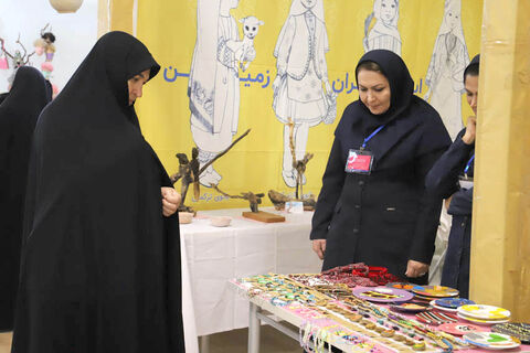 «روایت روشنایی»/ غرفه کانون استان اردبیل در نمایشگاه توانمندی‌های بانوان