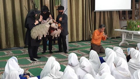 نمایش «ماجرای گله من» ویژه دانش‌آموزان در بهشهر