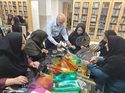 گزارش تصویری کارگاه آموزشی نمایش عروسکی سایه‌ای ویژه مربیان کانون استان اصفهان