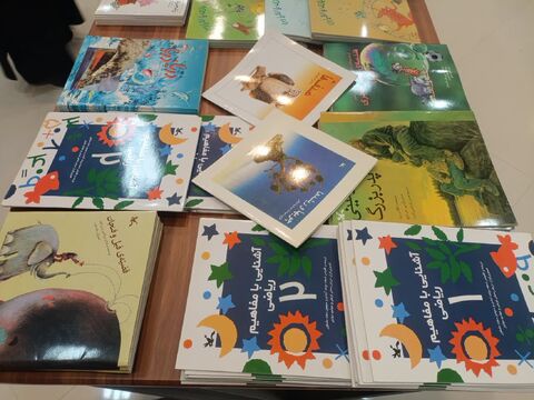 گزارش تصویری برپایی نمایشگاه کتاب در شهر مرزی باجگیران