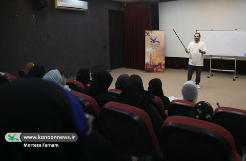 دوره آموزشی قصه‌گویی