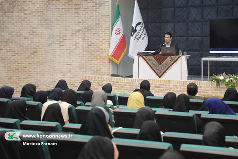 دوره آموزشی قصه‌گویی