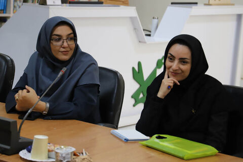 نشست ادبی «بررسی ویژگی‌های شعر کودک» در کانون اردبیل
