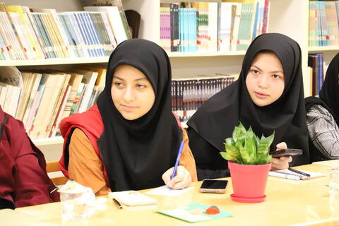 چهلمین نشست انجمن شاعران نوجوان کانون اردبیل