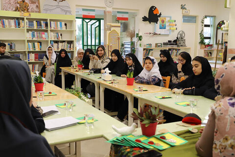 چهلمین نشست انجمن شاعران نوجوان کانون اردبیل