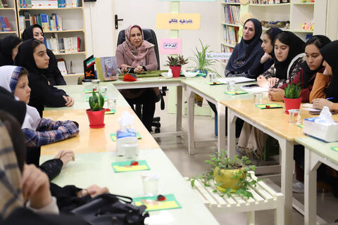 چهلمین نشست انجمن شاعران نوجوان کانون اردبیل