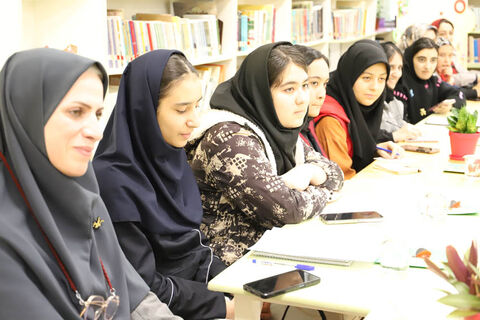 چهلمین نشست انجمن شاعران نوجوان کانون اردبیل