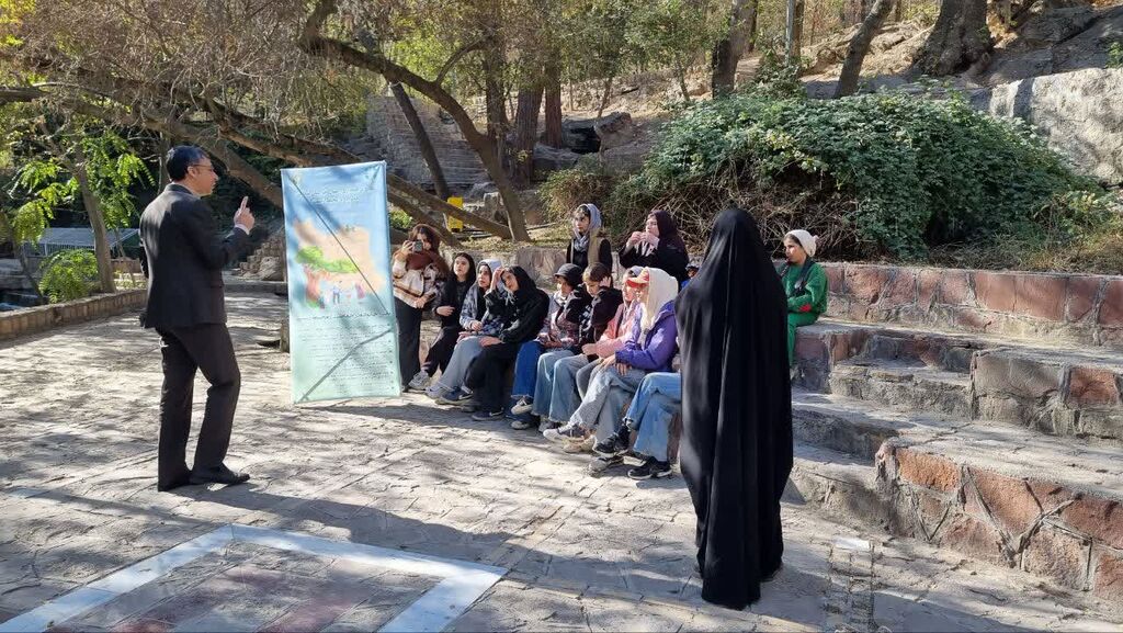 دوربین نوجوانان کانون، همسفر پاییز بجنورد شد