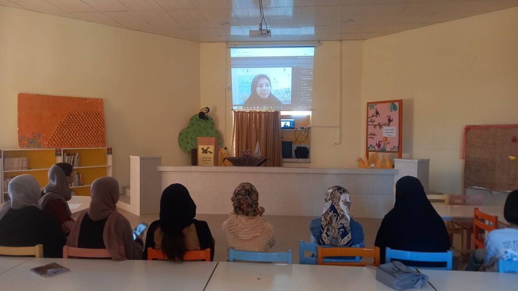 پنجمین نشست استانی «دو پنجره» با نقد کتاب «۱۰ راز آشواریا» برگزار شد