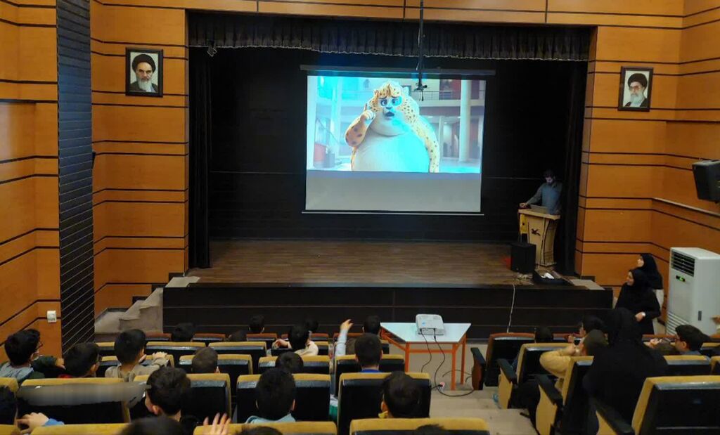 اکران انیمیشن سینمایی «یوز» در مرکز شماره ۴ کانون کرمانشاه