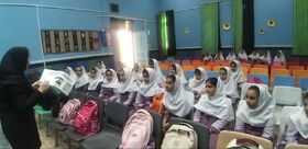 بازدید دانش‌آموزان کامیارانی از مرکز کانون پرورش فکری کودکان و نوجوانان این شهرستان