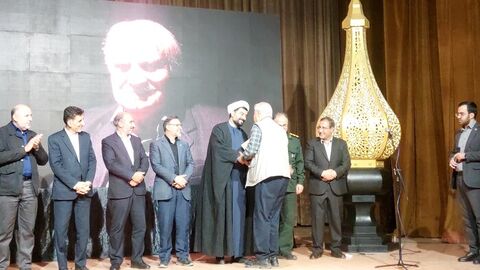 درخشش هنرمندان کانون همدان در جشنواره تئاتر بسیج