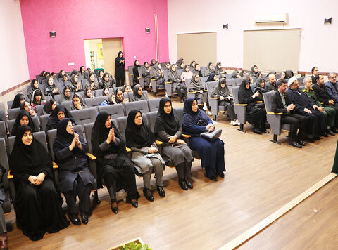 آیین‌رونمایی از شش عنوان کتاب دفاع مقدس در کانون رشت