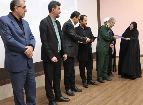 آیین‌رونمایی از شش عنوان کتاب دفاع مقدس در کانون رشت