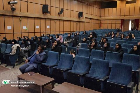 دوره آموزش قصه‌گویی به معلمان چهارمحال و بختیاری