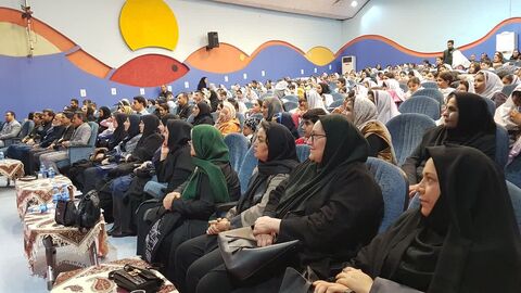 کرمانشاه.  اعضای کتابخوان