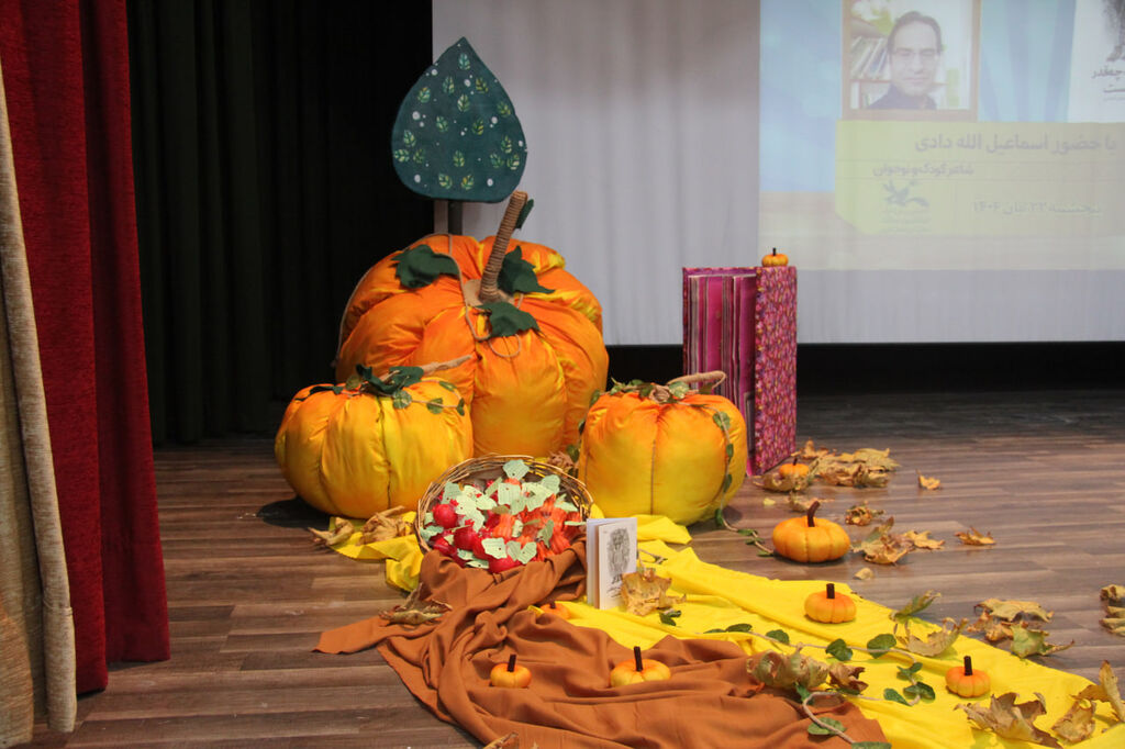 نشست ادبی دوپنجره با حضور اسماعیل اله دادی