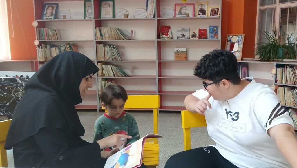 باشگاه کتابخوانی فراگیر کانون همدان مسیری برای شکوفایی کودکان با نیازهای ویژه