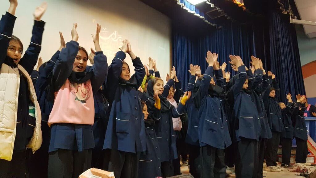 آیین تجلیل از اعضای کتابخوان کانون کرمانشاه برگزار شد