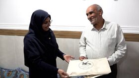 تقدیر کانون هرمزگان از مش‌قاسم عابدینی؛ سفیر کتاب در دهه ۶۰ در روستای فاریاب رودان