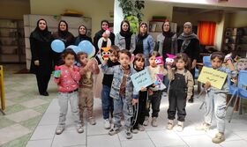 کارگاه کاردستی مادر و کودک در کانون بیجار به‌مناسبت هفته کتاب و کتاب‌خوانی