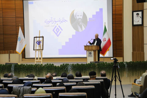 تقدیر از برندگان مسابقه نقاشی «مدرسه‌ای به وسعت ایران» با حضور علی ربیعی دستیار اجتماعی رئیس‌جمهور در اردبیل