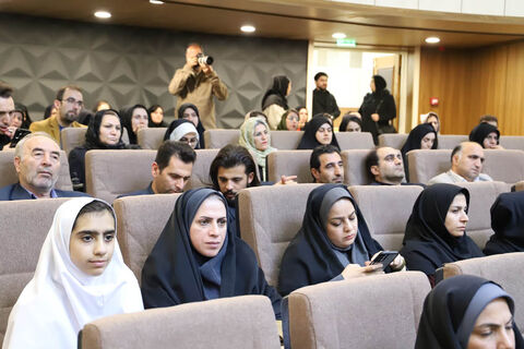 تقدیر از برندگان مسابقه نقاشی «مدرسه‌ای به وسعت ایران» با حضور علی ربیعی دستیار اجتماعی رئیس‌جمهور در اردبیل