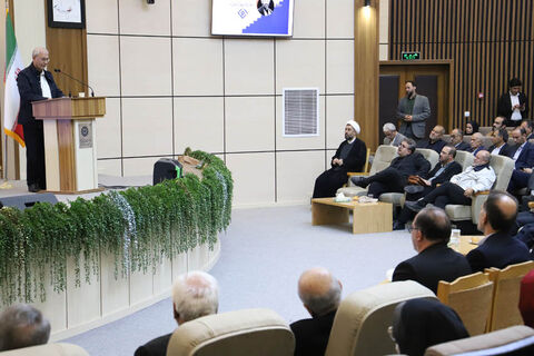 تقدیر از برندگان مسابقه نقاشی «مدرسه‌ای به وسعت ایران» با حضور علی ربیعی دستیار اجتماعی رئیس‌جمهور در اردبیل