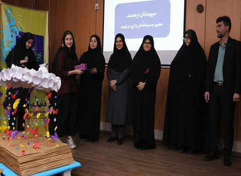 مهرواره  «دنیای رنگی کتاب‌ها»