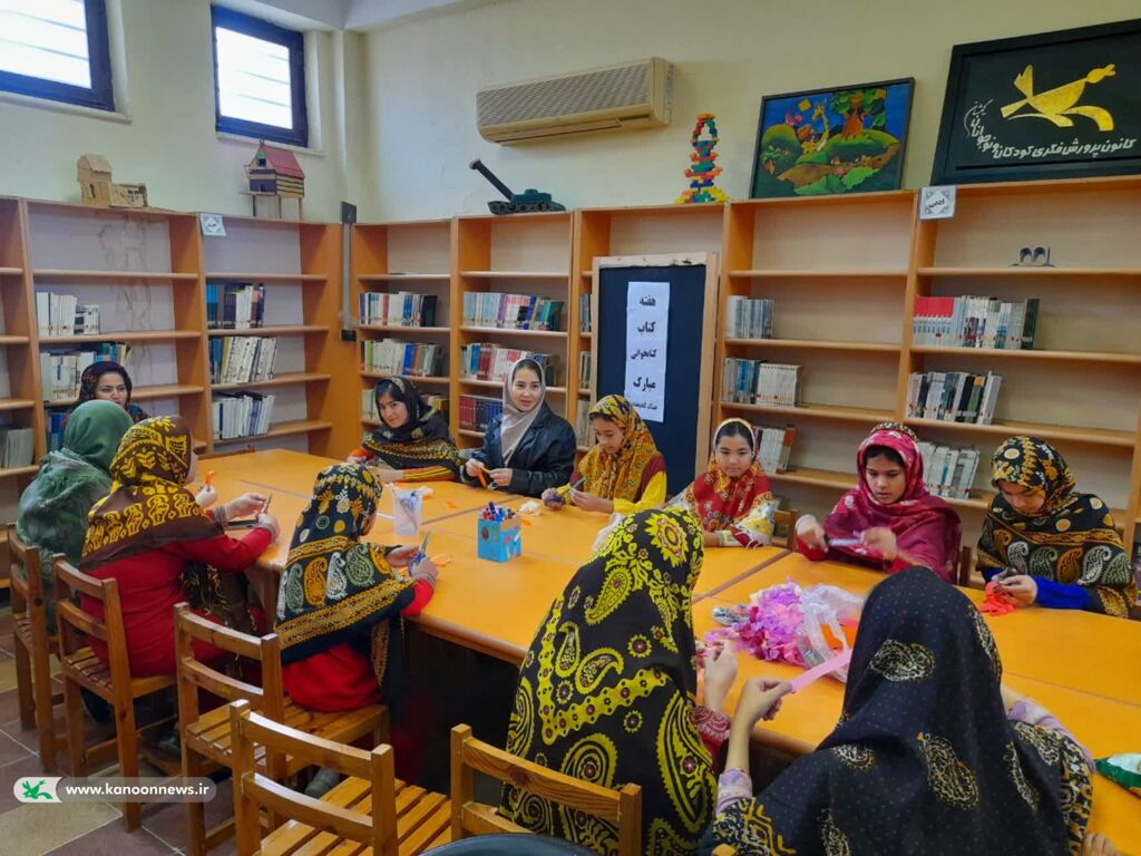 هفته کتاب در گمیشان با ساخت «نشانگر» آغاز شد